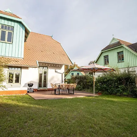 Ferienhaussiedlung Strandperlen Küstenhof 4b